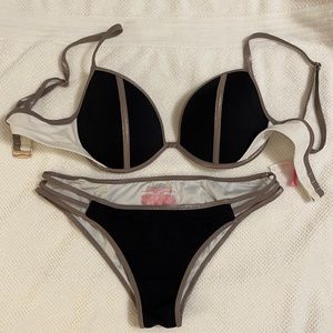 VS bikini
